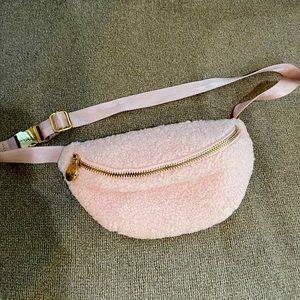 Stoney Clover cozy Fanny